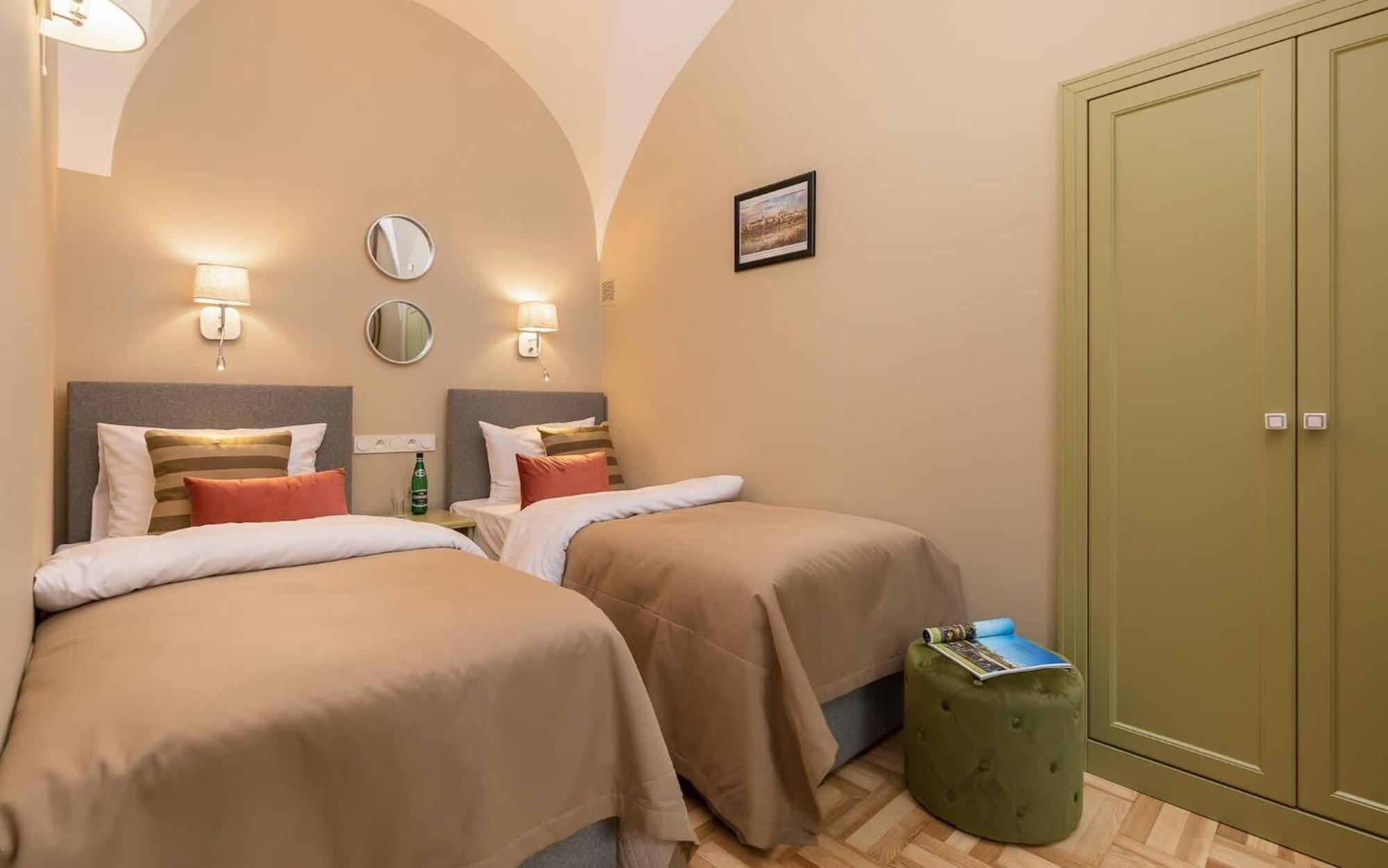 Rent Like Home - Krakowskie Przedmiescie 12 Warsaw Luaran gambar